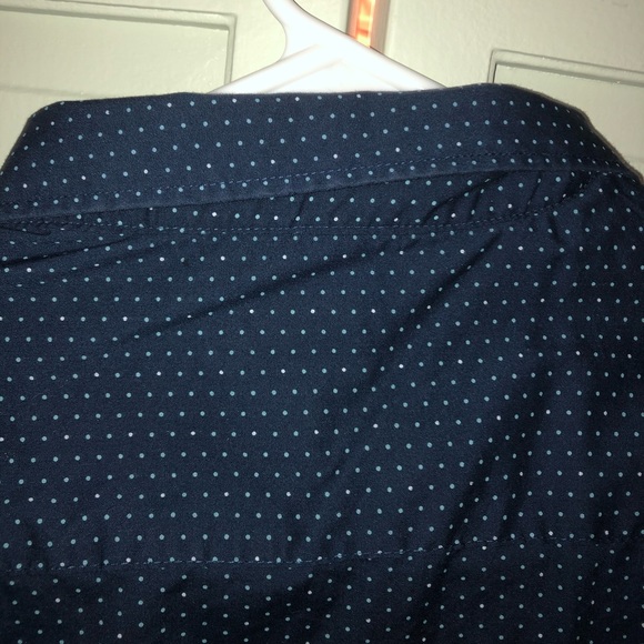 Navy Blue Van Heusen Large Button Up Long Sleeve - Picture 7 of 7